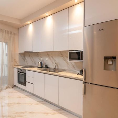 White Lux Heaven Saint Dimitrios Apartment Солун Екстериор снимка