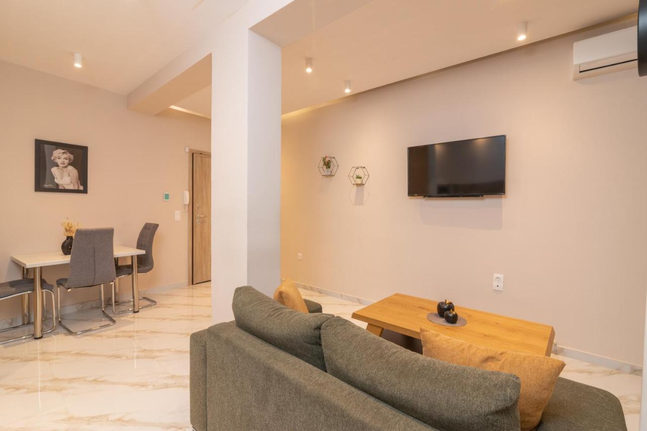 White Lux Heaven Saint Dimitrios Apartment Солун Екстериор снимка