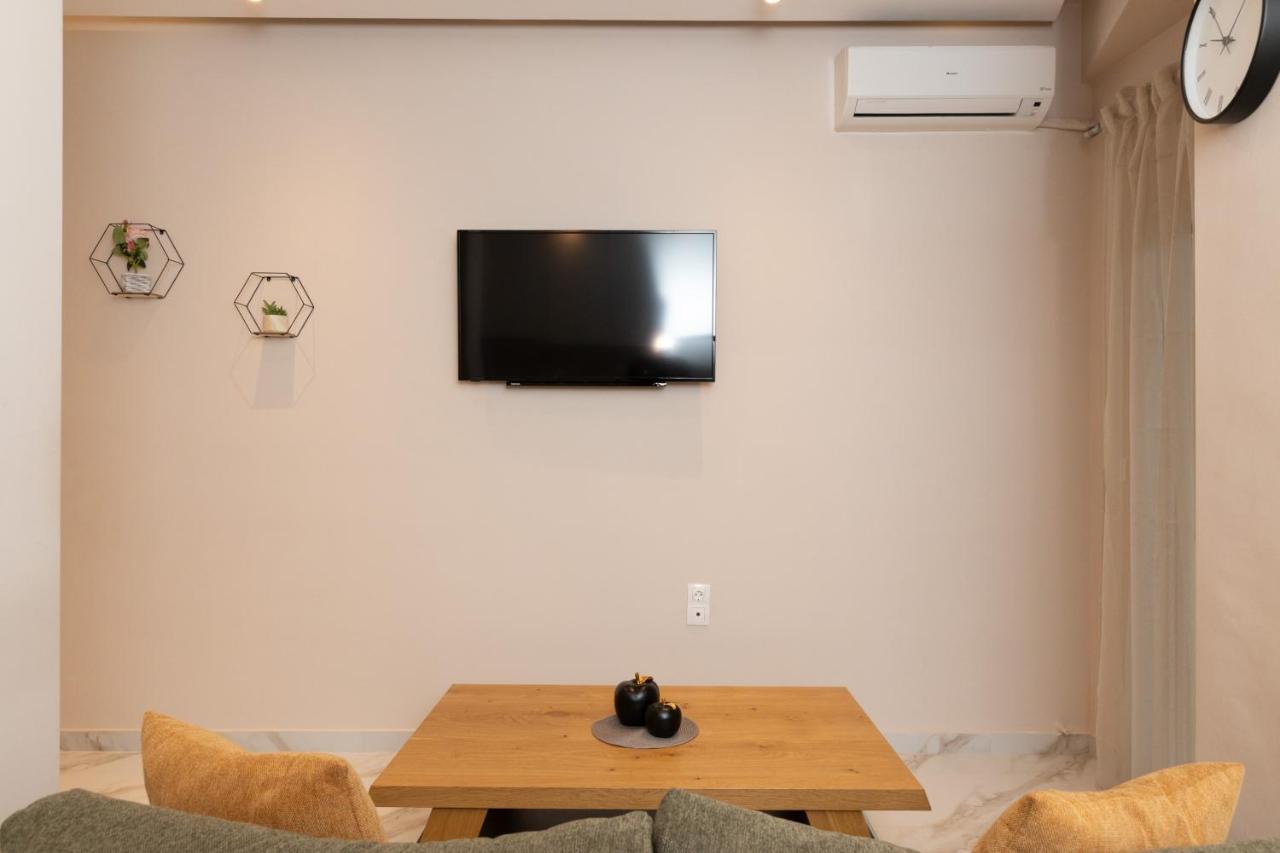 White Lux Heaven Saint Dimitrios Apartment Солун Екстериор снимка